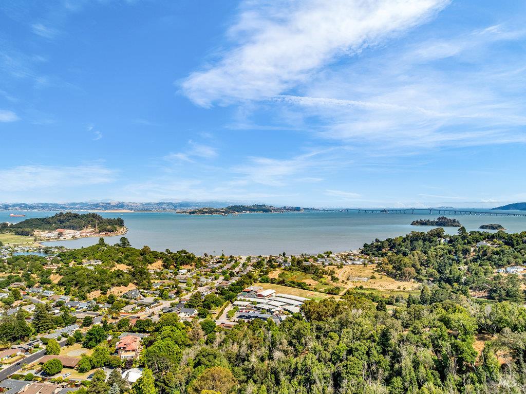 San Rafael, California 94901, United States, 3 Bedrooms Bedrooms, ,2 BathroomsBathrooms,Residential,Active,151314
