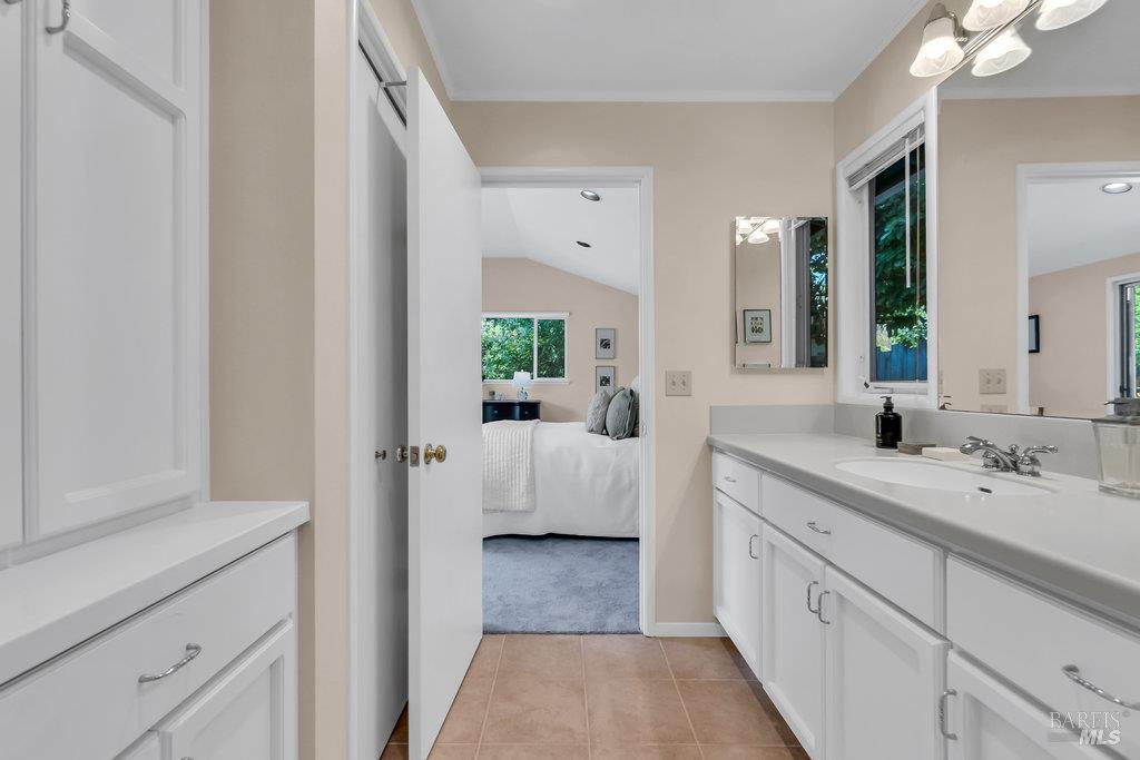 San Rafael, California 94901, United States, 3 Bedrooms Bedrooms, ,2 BathroomsBathrooms,Residential,Active,151314