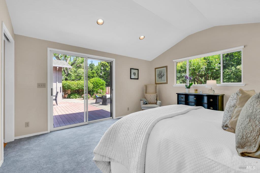 San Rafael, California 94901, United States, 3 Bedrooms Bedrooms, ,2 BathroomsBathrooms,Residential,Active,151314