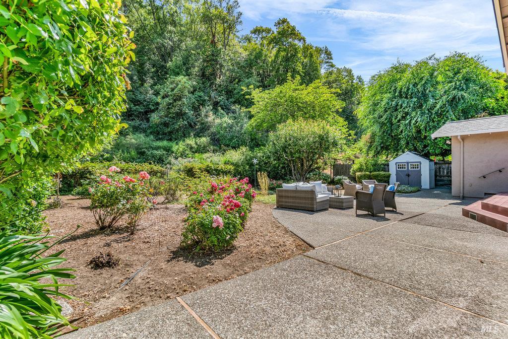 San Rafael, California 94901, United States, 3 Bedrooms Bedrooms, ,2 BathroomsBathrooms,Residential,Active,151314