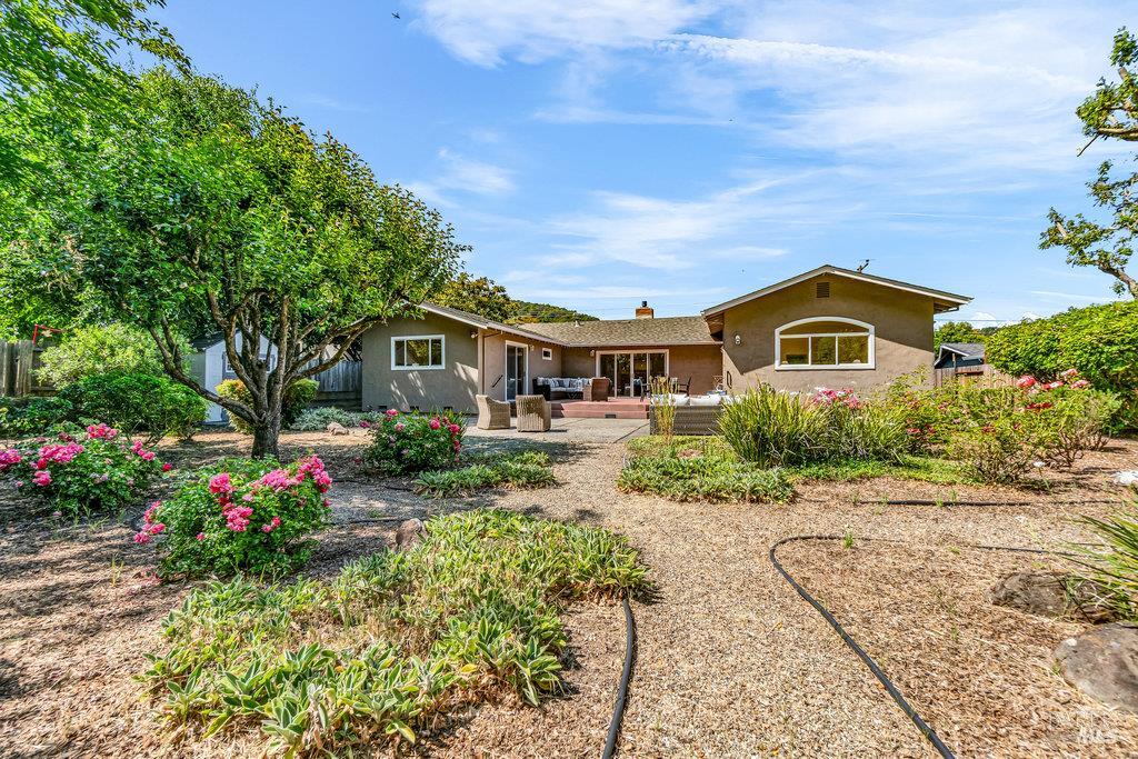 San Rafael, California 94901, United States, 3 Bedrooms Bedrooms, ,2 BathroomsBathrooms,Residential,Active,151314