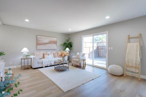 2017 Quadros Lane, San Jose, CA 95131 - #: 81987851