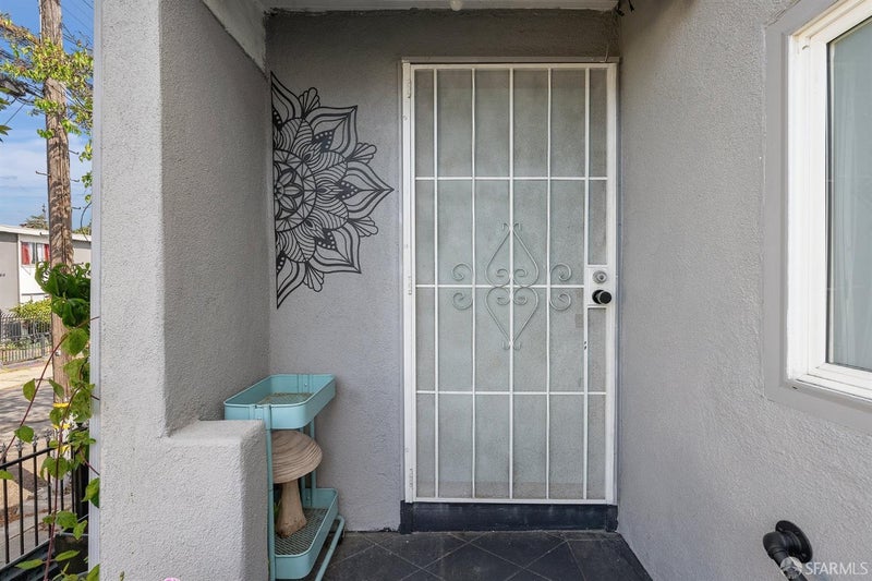3541 Custer Street