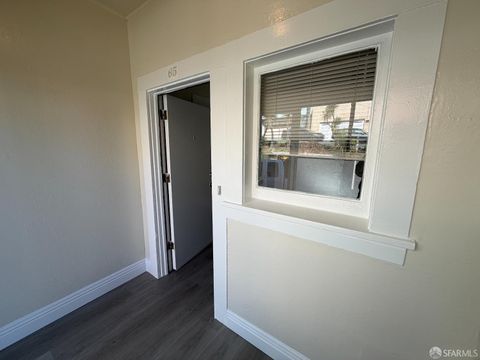 65 Minerva Street, San Francisco, CA 94112 - #: 425083186