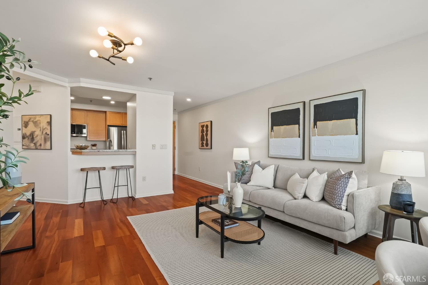 2001 Mcallister Street 244