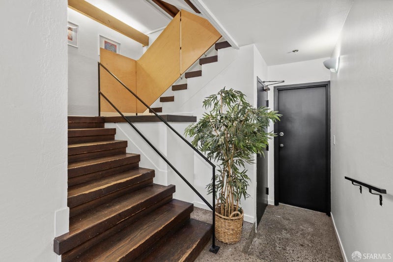 1919 20th Street 2