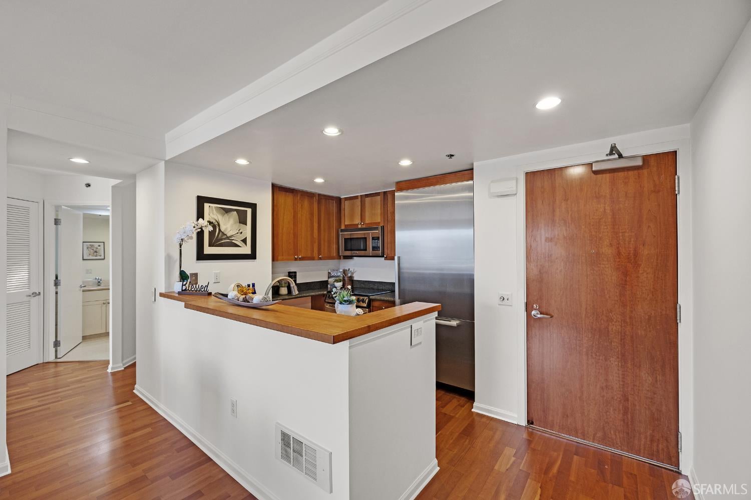 1701 Jackson Street 802