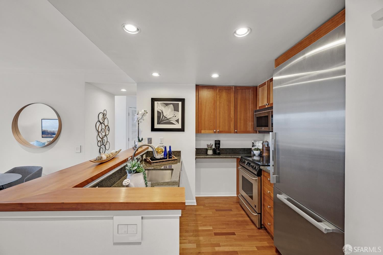 1701 Jackson Street 802
