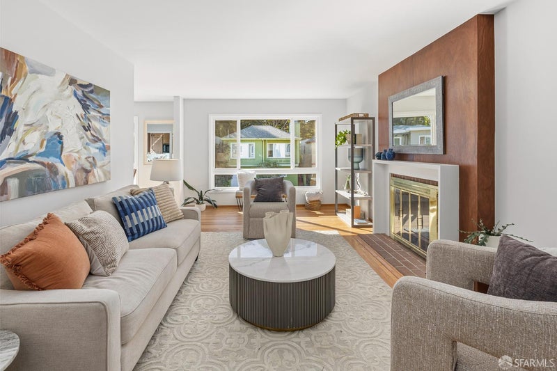 15 Dellbrook Avenue