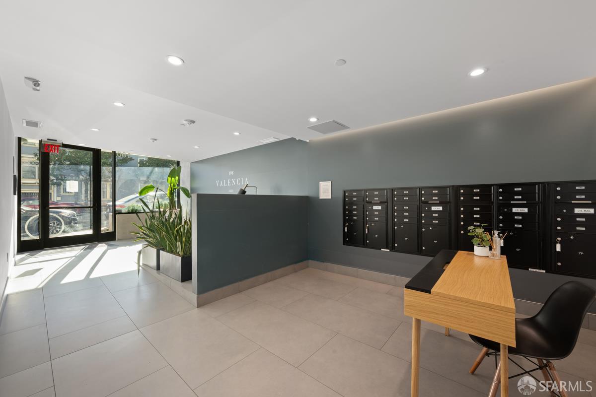 100 Duboce Avenue 306