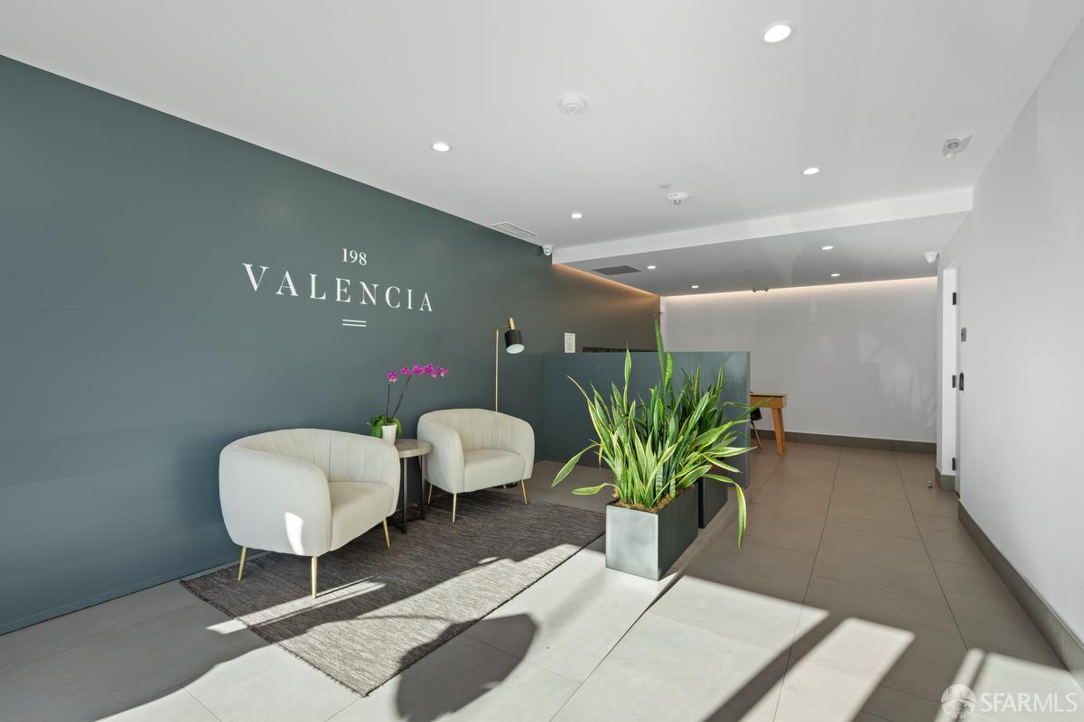 100 Duboce Avenue 306