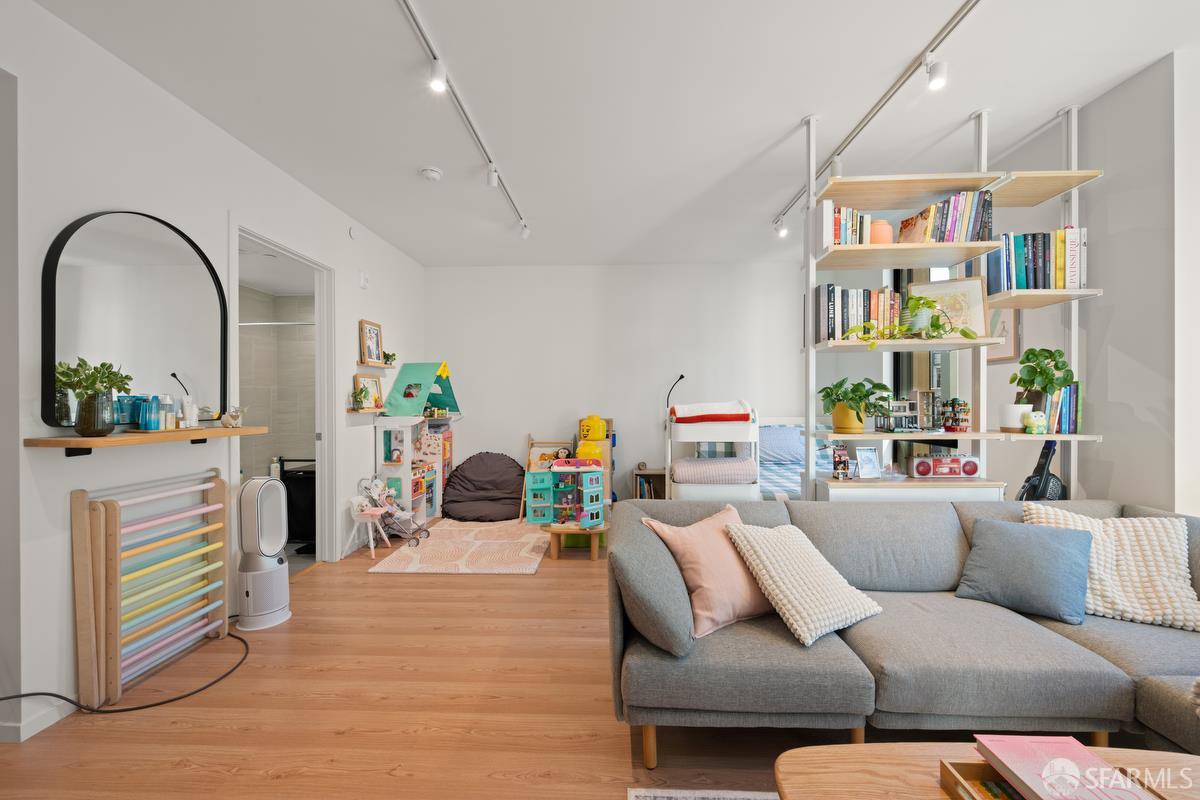 100 Duboce Avenue 306