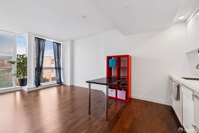 555 Fulton Street 209