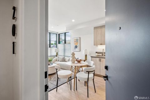986 South Van Ness Avenue Unit 201, San Francisco, CA 94110 - MLS#: 425032278