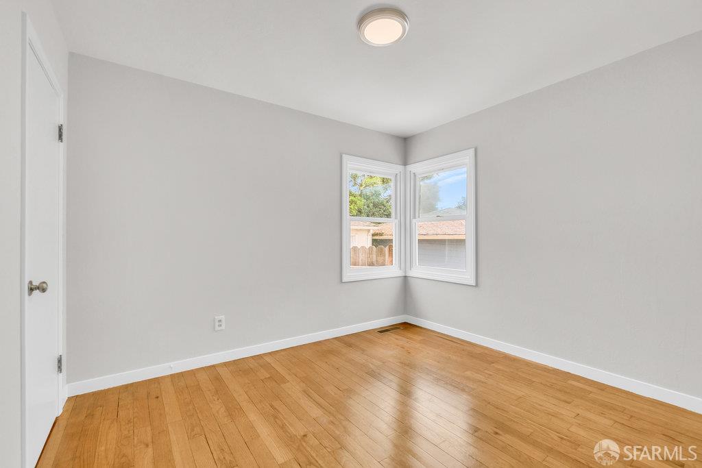 Richmond, California 94804, United States, 3 Bedrooms Bedrooms, ,1 BathroomBathrooms,Residential,Pending,154825