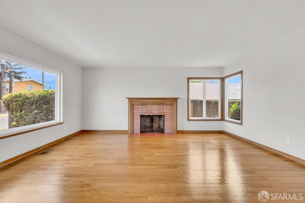 Richmond, California 94804, United States, 3 Bedrooms Bedrooms, ,1 BathroomBathrooms,Residential,Pending,154825