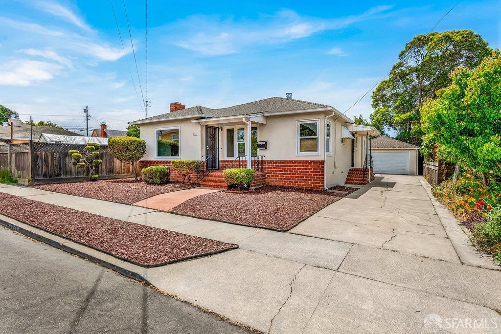 Richmond, California 94804, United States, 3 Bedrooms Bedrooms, ,1 BathroomBathrooms,Residential,Pending,154825