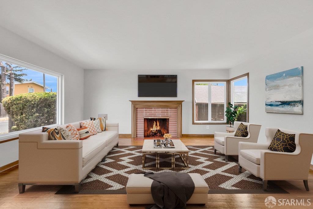 Richmond, California 94804, United States, 3 Bedrooms Bedrooms, ,1 BathroomBathrooms,Residential,Pending,154825