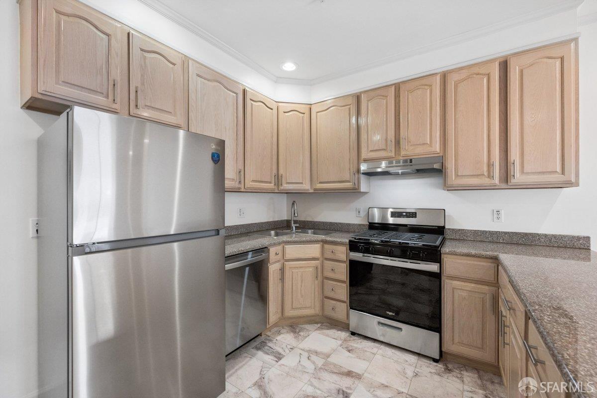 4030 Balboa Street 3