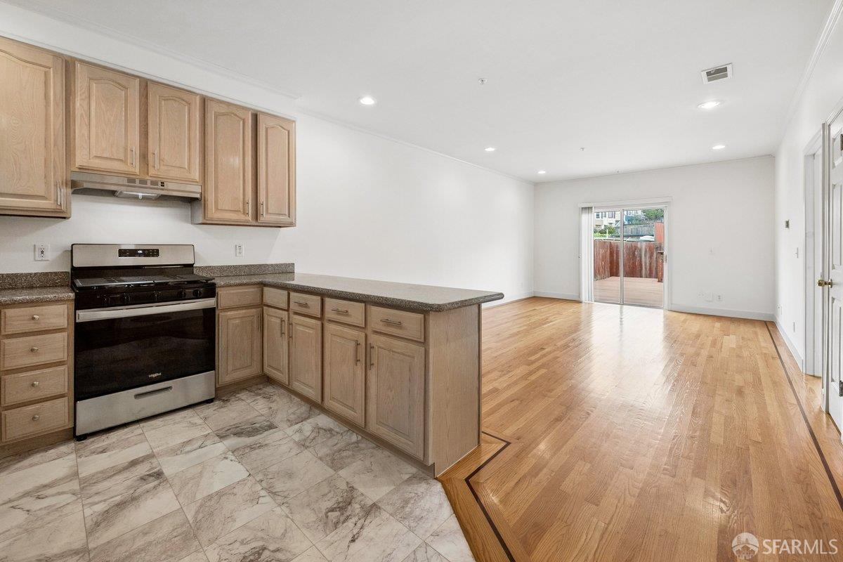 4030 Balboa Street 3