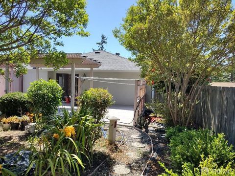 A home in El Sobrante