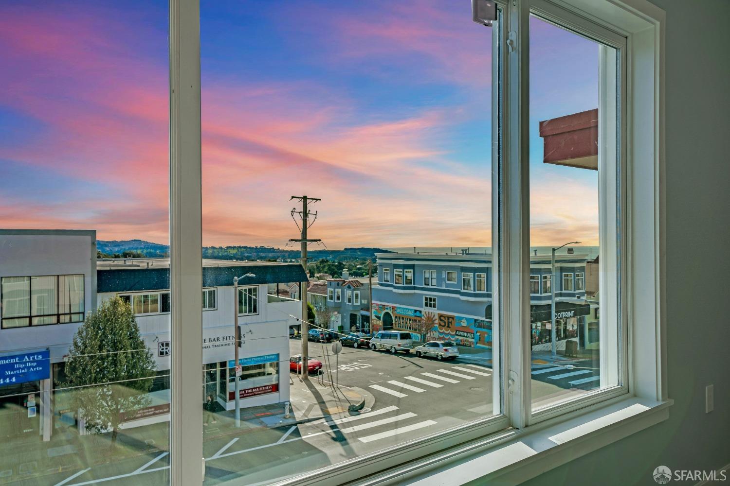 1640-1644 Taraval Street