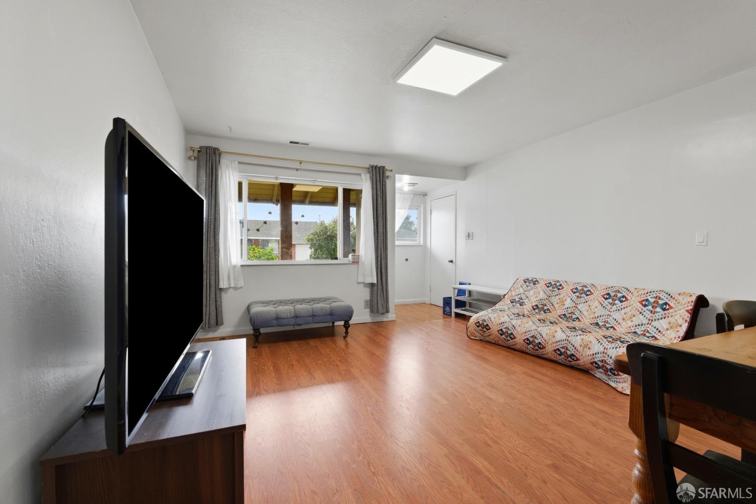 3421 Roosevelt Avenue