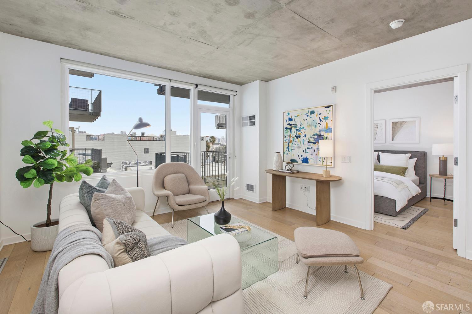 45 Bartlett Street 408
