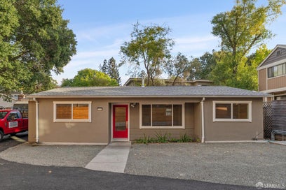 946 Hough Avenue Lafayette CA 94549