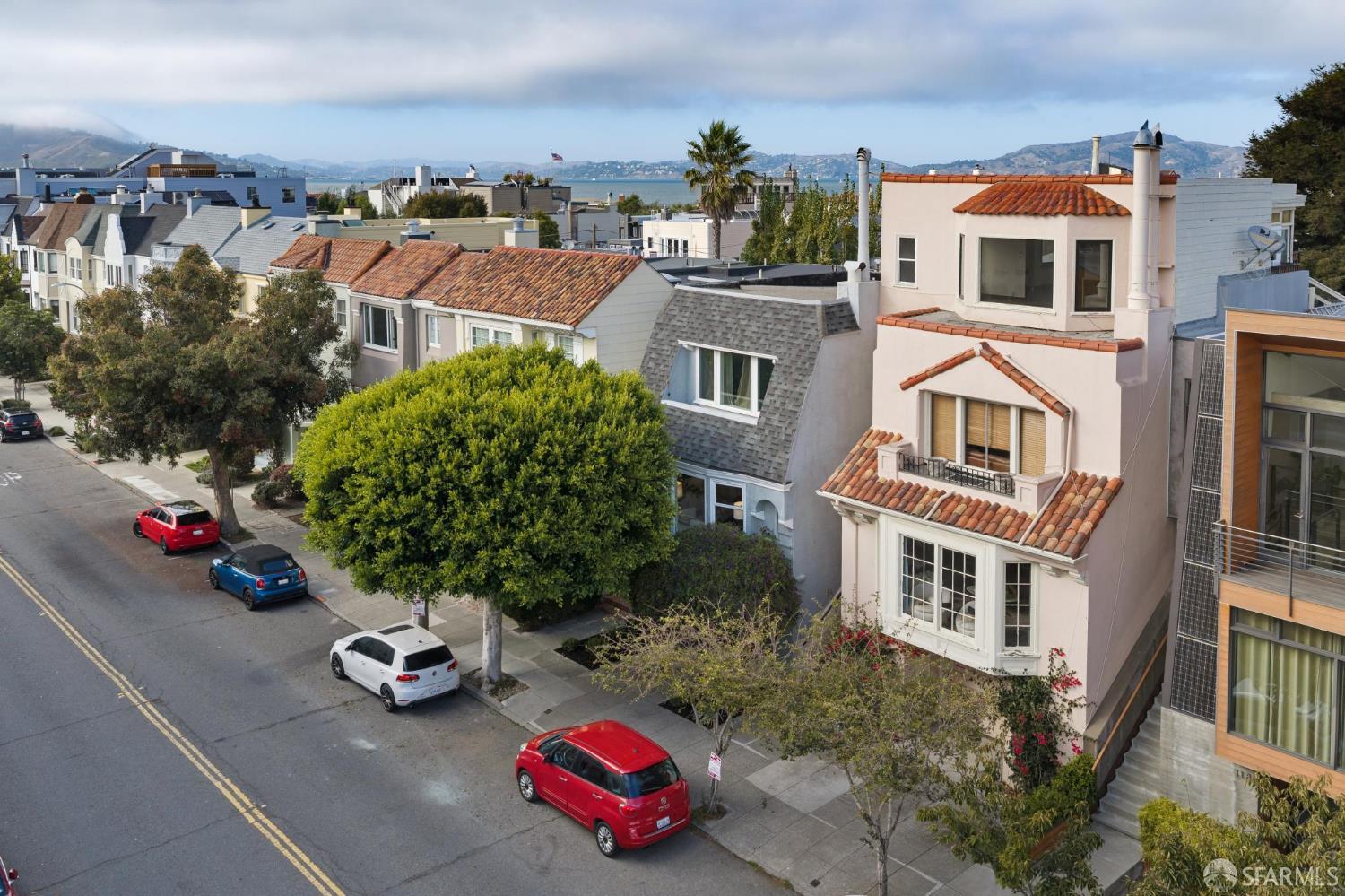 128 Cervantes Boulevard