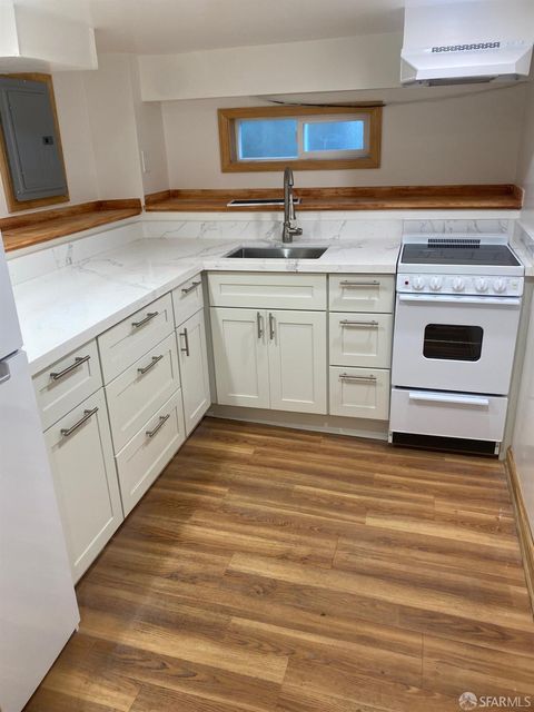 116 Majestic Avenue Unit A, San Francisco, CA 94112 - #: 425038029