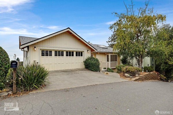 6631 GLEN OAKS WAY, OAKLAND, CA 94611 - Image 91c17f912b65babffdfb181d9e4f89e7/3373821503