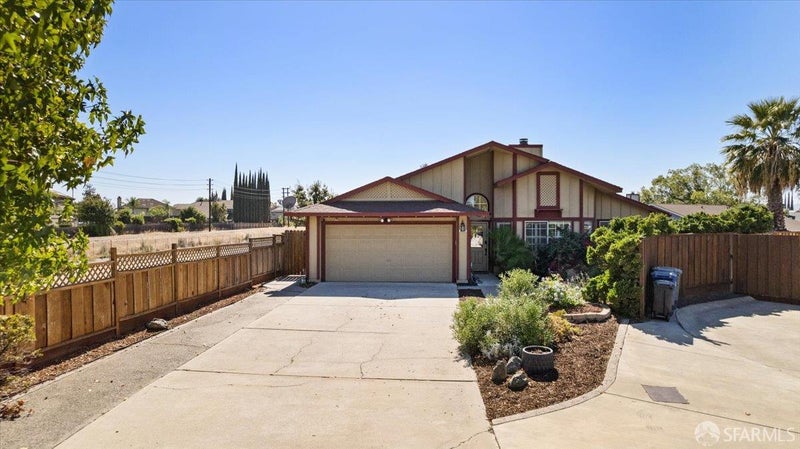 4225 Rio Vista Place