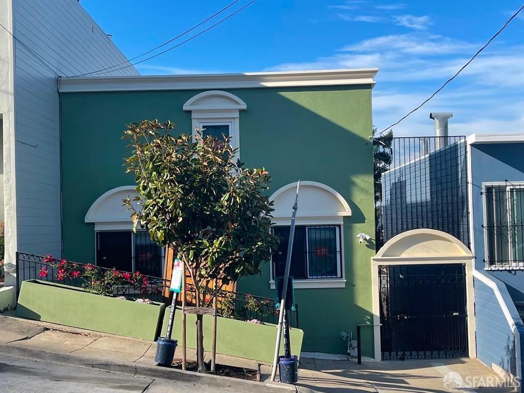 224-224A Dwight Street