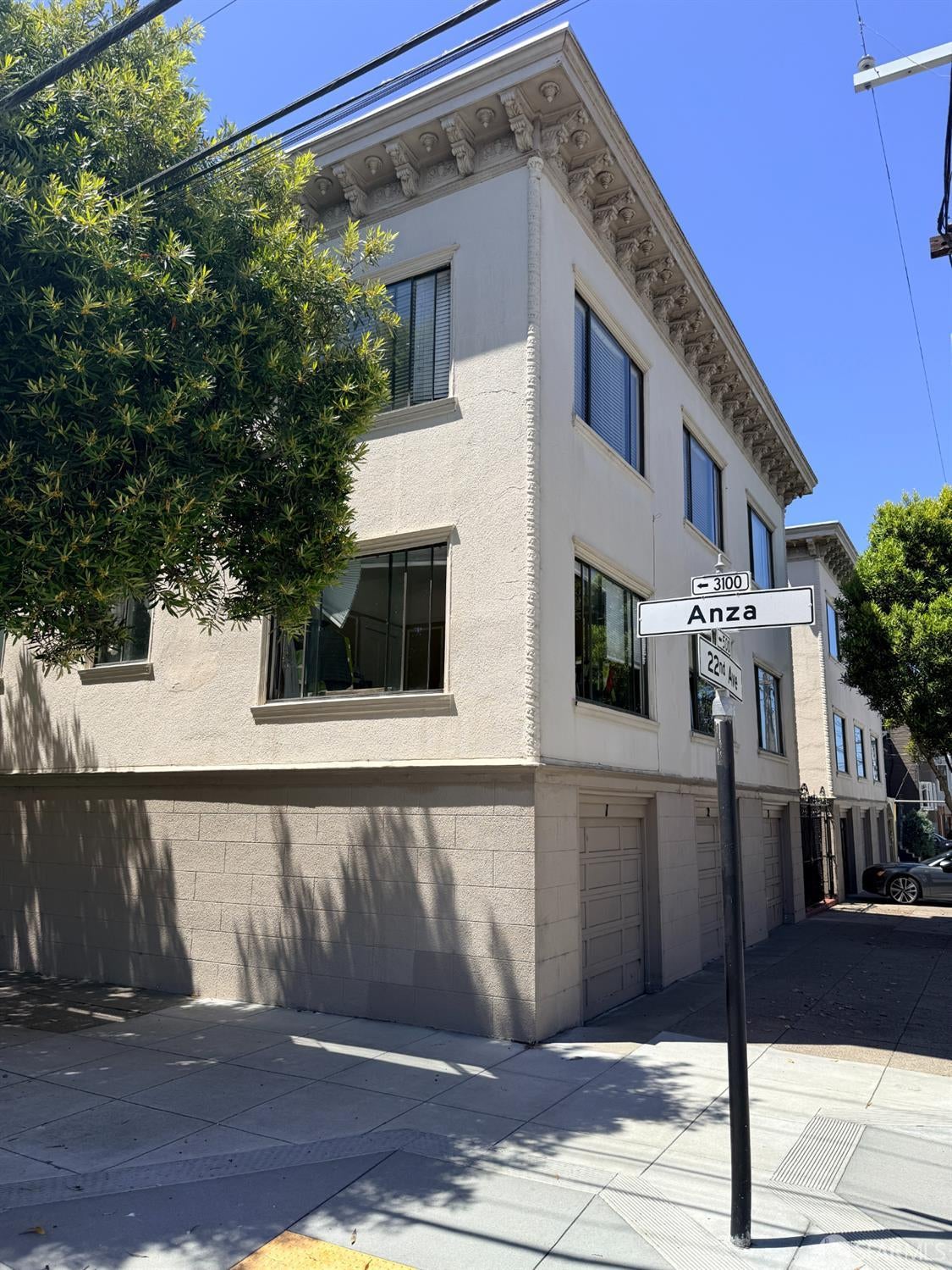 483-497 22nd Avenue