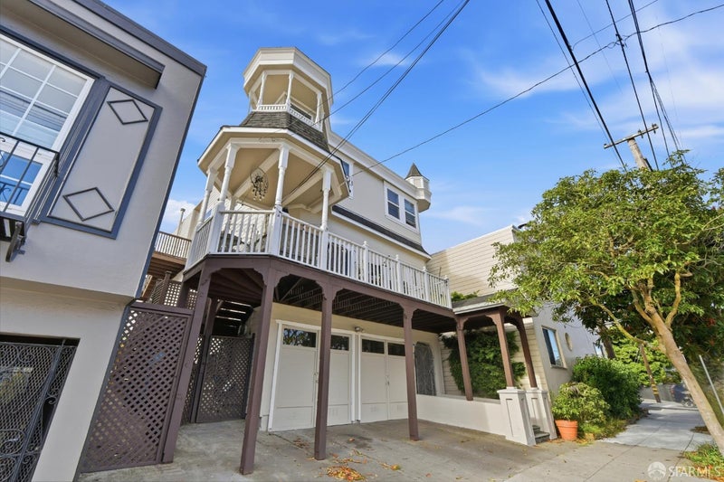 445 Lawton Street