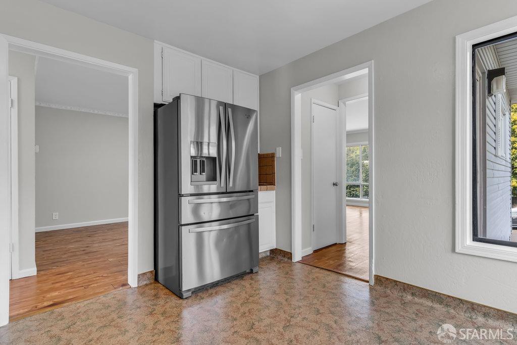 Daly City, California 94014, United States, 2 Bedrooms Bedrooms, ,1 BathroomBathrooms,Residential,Pending,110901