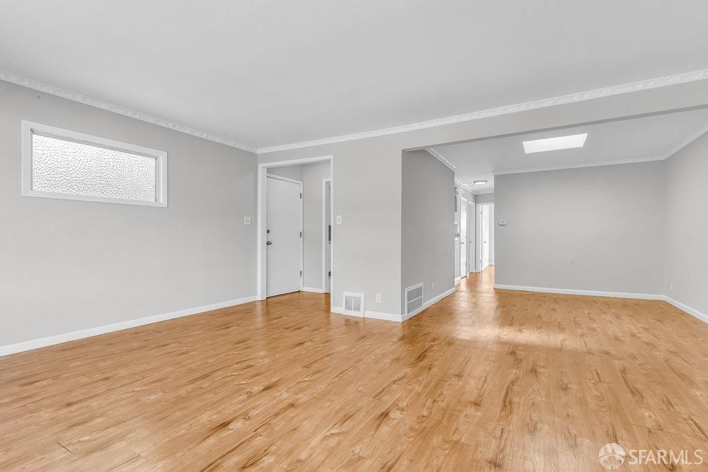 Daly City, California 94014, United States, 2 Bedrooms Bedrooms, ,1 BathroomBathrooms,Residential,Pending,110901