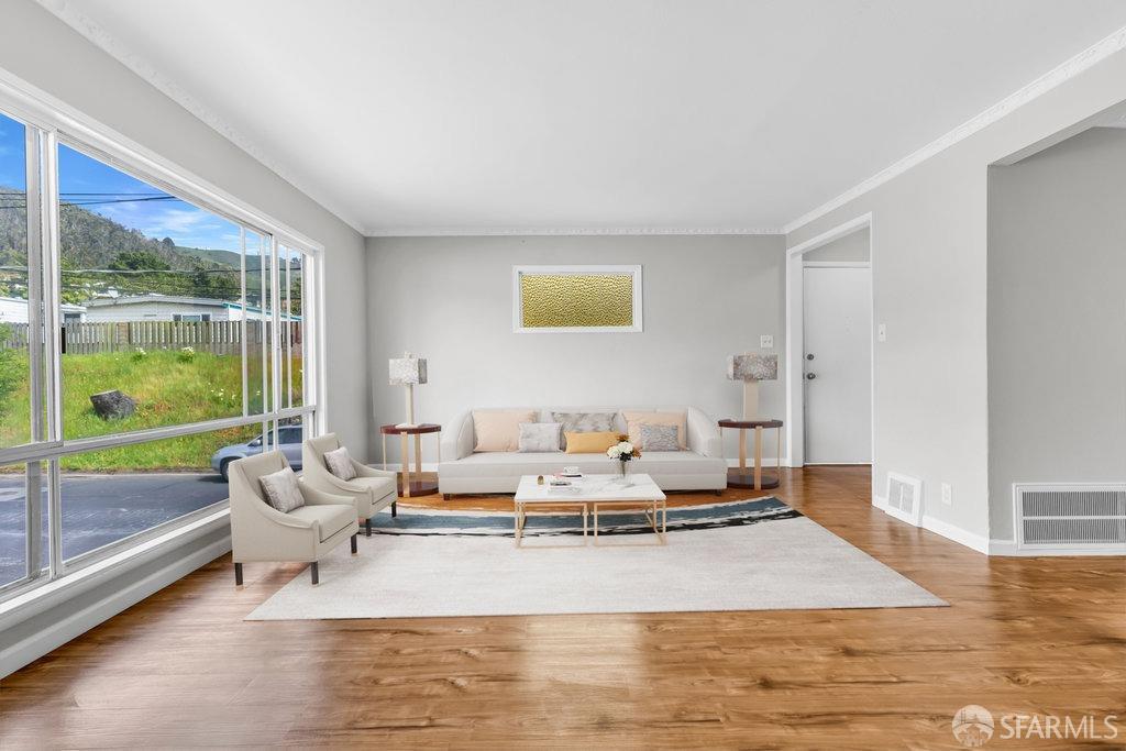 Daly City, California 94014, United States, 2 Bedrooms Bedrooms, ,1 BathroomBathrooms,Residential,Pending,110901