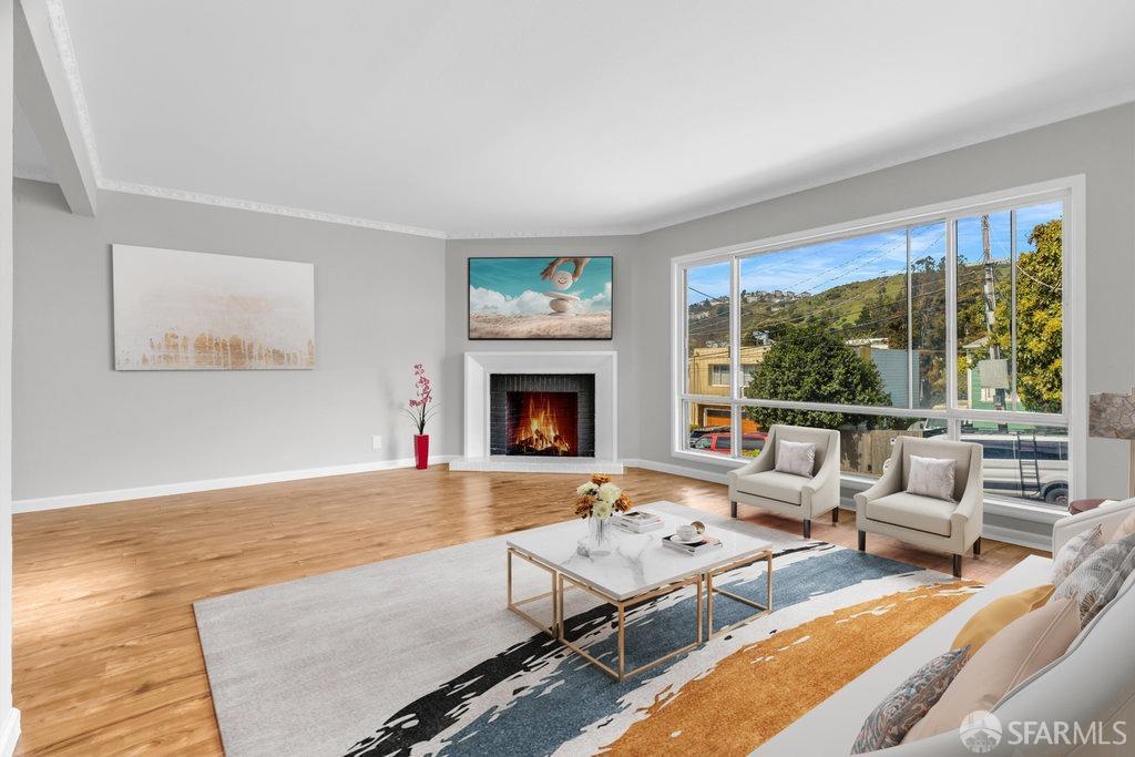 Daly City, California 94014, United States, 2 Bedrooms Bedrooms, ,1 BathroomBathrooms,Residential,Pending,110901