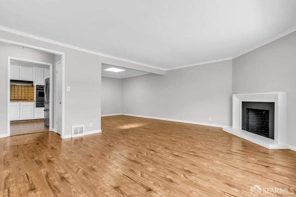 Daly City, California 94014, United States, 2 Bedrooms Bedrooms, ,1 BathroomBathrooms,Residential,Pending,110901