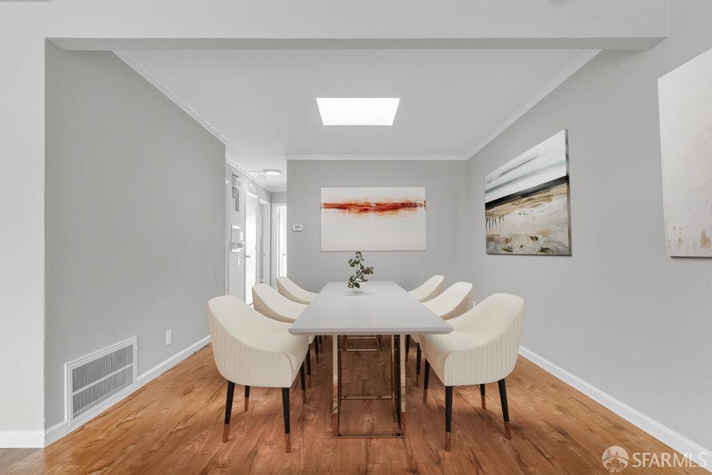 Daly City, California 94014, United States, 2 Bedrooms Bedrooms, ,1 BathroomBathrooms,Residential,Pending,110901