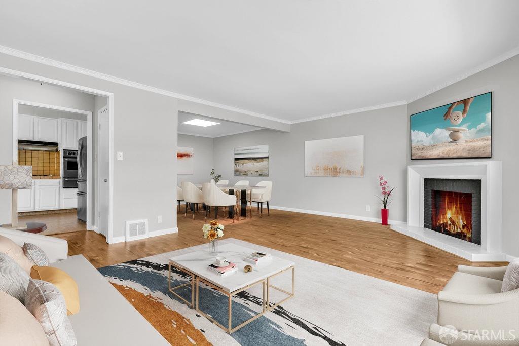 Daly City, California 94014, United States, 2 Bedrooms Bedrooms, ,1 BathroomBathrooms,Residential,Pending,110901