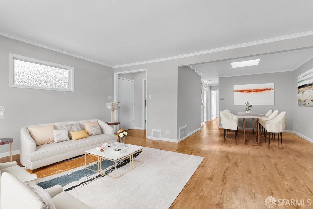 Daly City, California 94014, United States, 2 Bedrooms Bedrooms, ,1 BathroomBathrooms,Residential,Pending,110901