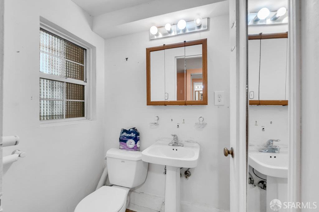 San Francisco, California 94121, United States, 2 Bedrooms Bedrooms, ,2 BathroomsBathrooms,Residential,Pending,186853