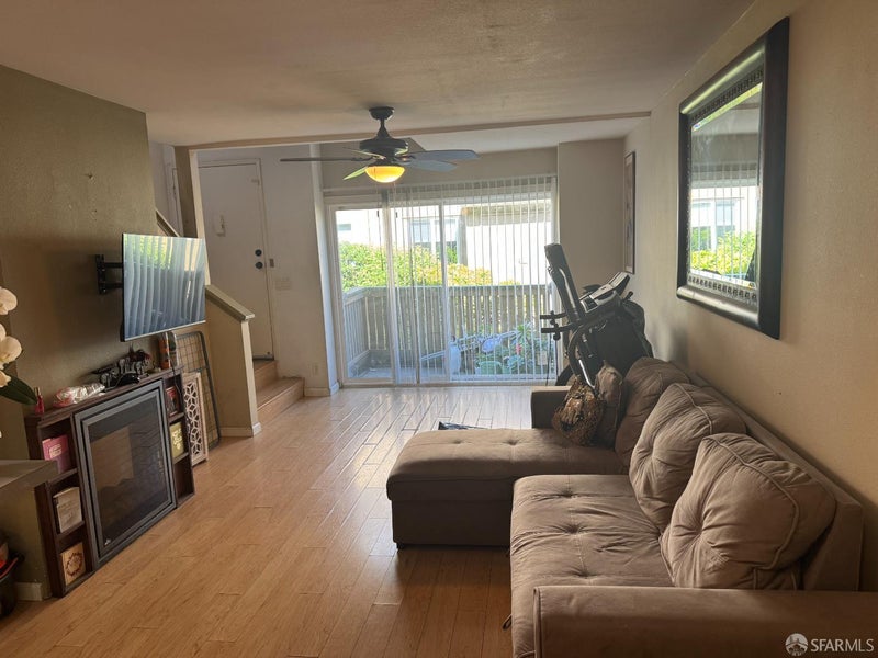 365 Halfmoon Lane 8