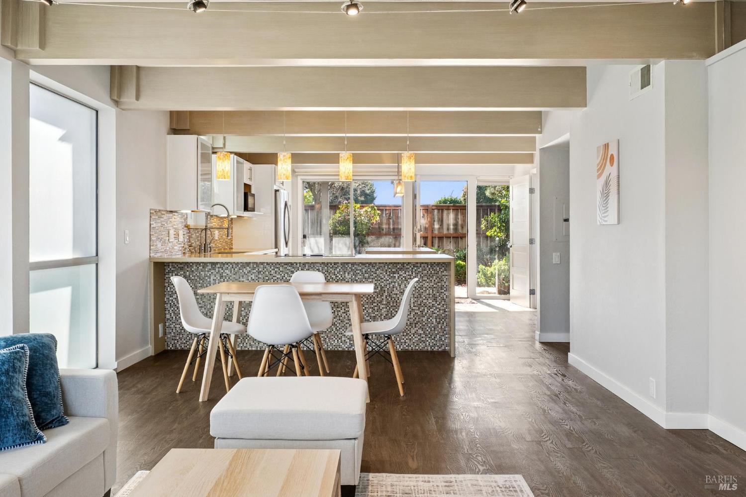 320 Via Casitas Unit 109
