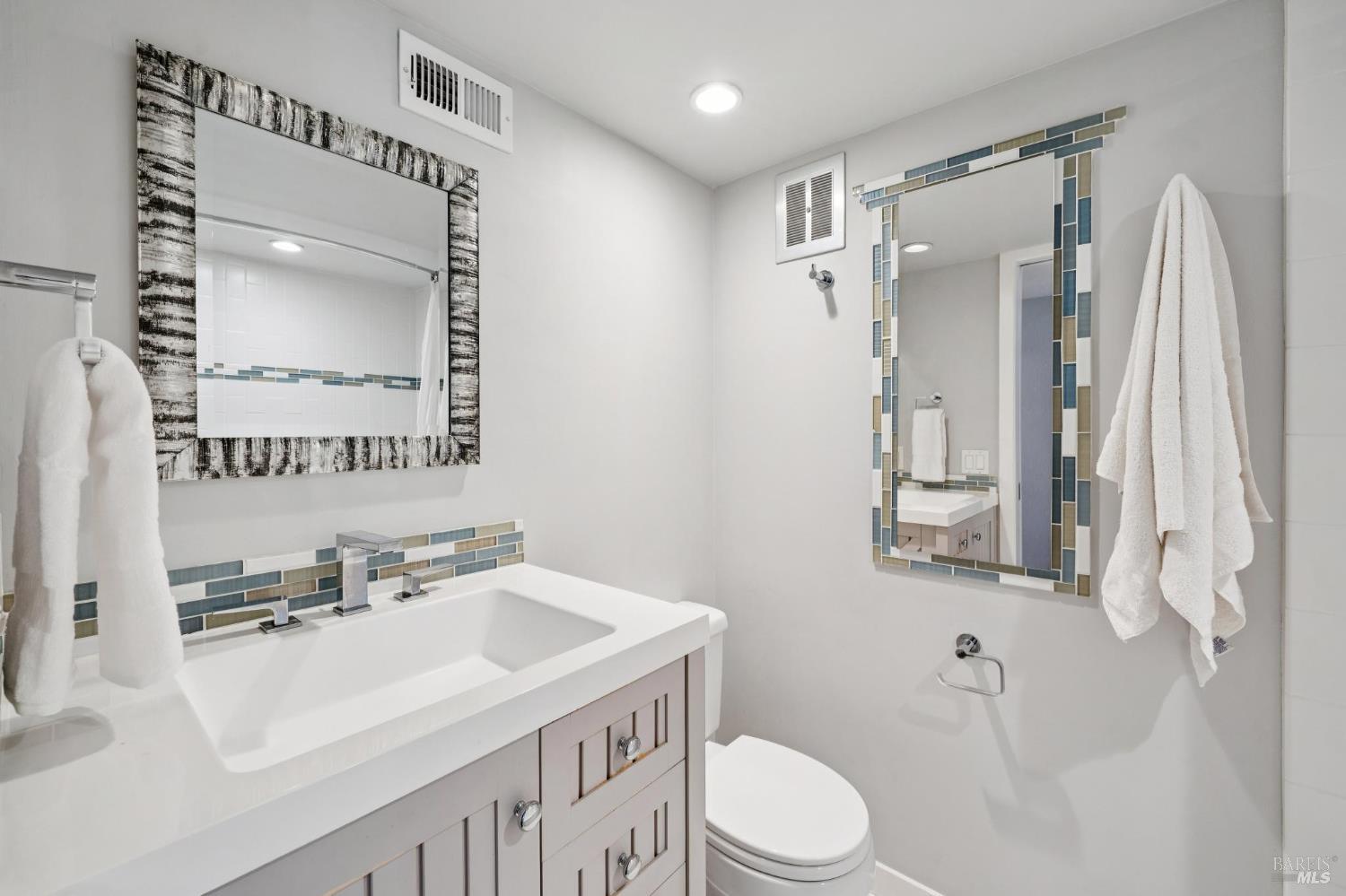 320 Via Casitas Unit 109