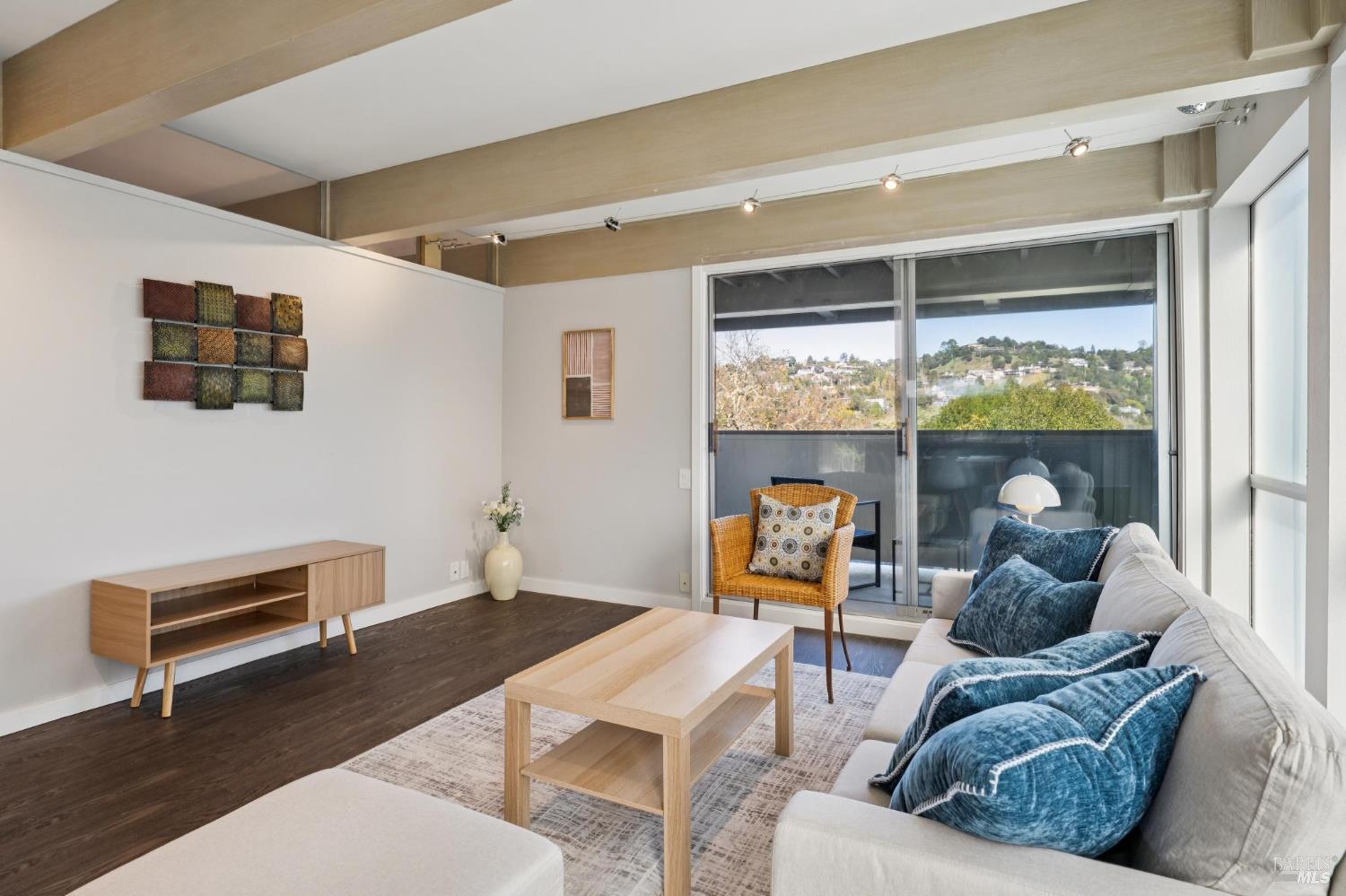 320 Via Casitas Unit 109