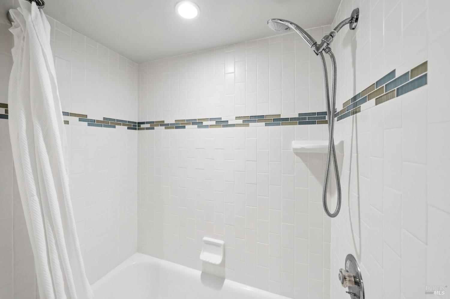 320 Via Casitas Unit 109